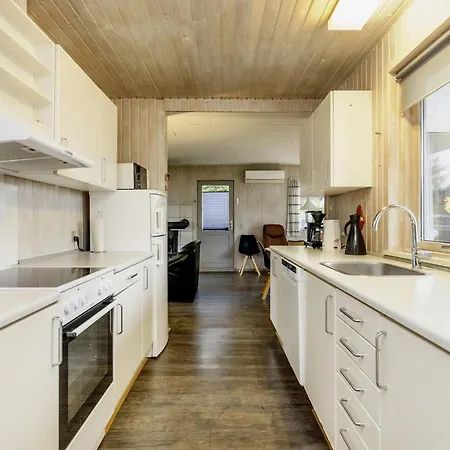 Ferienhaus 8 Person In V Ggerl Se Bøtø By
