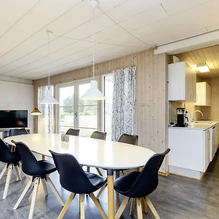 4 Star In Vaeggerlose * Bøtø By